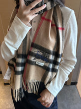 China Replica Burberry Scarf 44usd Only